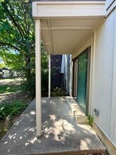 Building Photo - 6806 S Toledo Ave