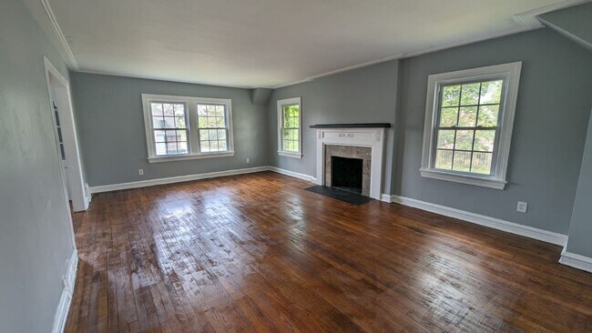 Foto del edificio - 3650 Daleford rd, Shaker heights, OH 44120