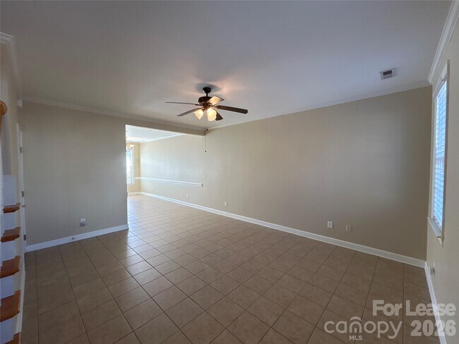 Foto del edificio - 5619 Fetzer Ave NW