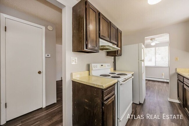 Foto del edificio - 461 El Paso Blvd