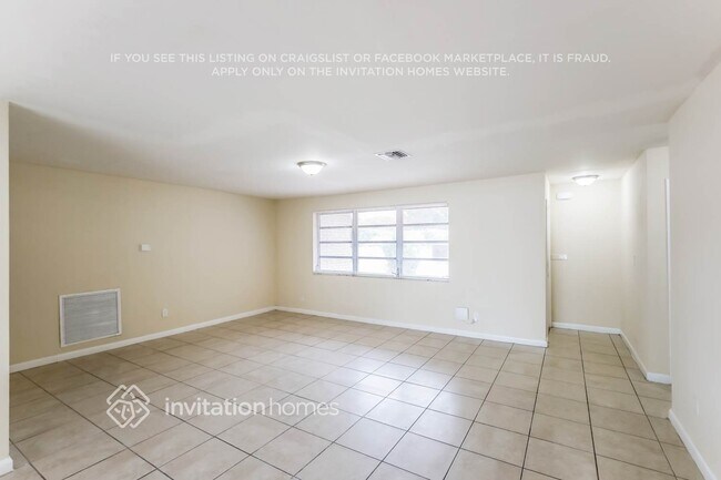 Foto del edificio - 4641 NW 7th Dr