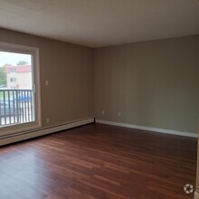 Building Photo - 9607 156 St NW