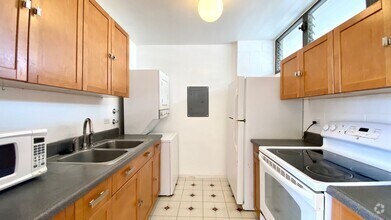 Building Photo - 1134 Kinau St