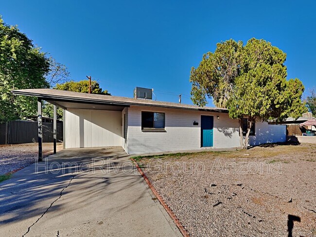 Foto del edificio - 2216 W Minnezona Ave