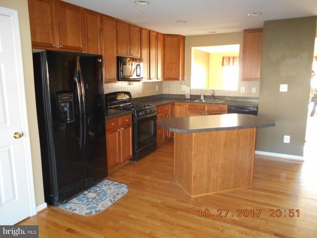 Building Photo - 616 Possum Trot Way