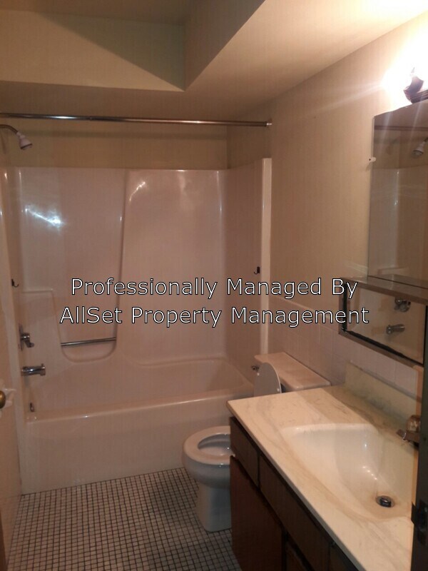 Building Photo - 8430 N Servite Dr