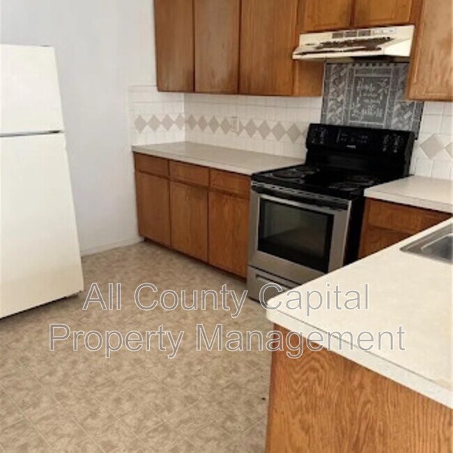 Building Photo - 1507 Dugger Cir