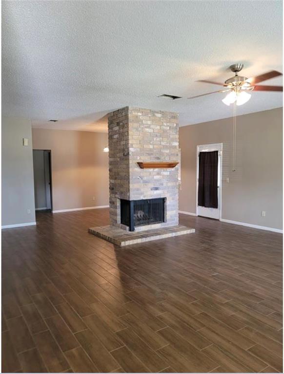 Foto del edificio - 2432 Shady Bend Dr