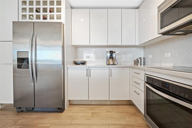 Foto del edificio - 999 SW 1st Ave