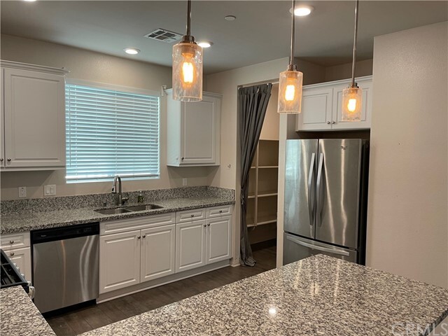 Foto del edificio - 7214 N Chestnut Ln