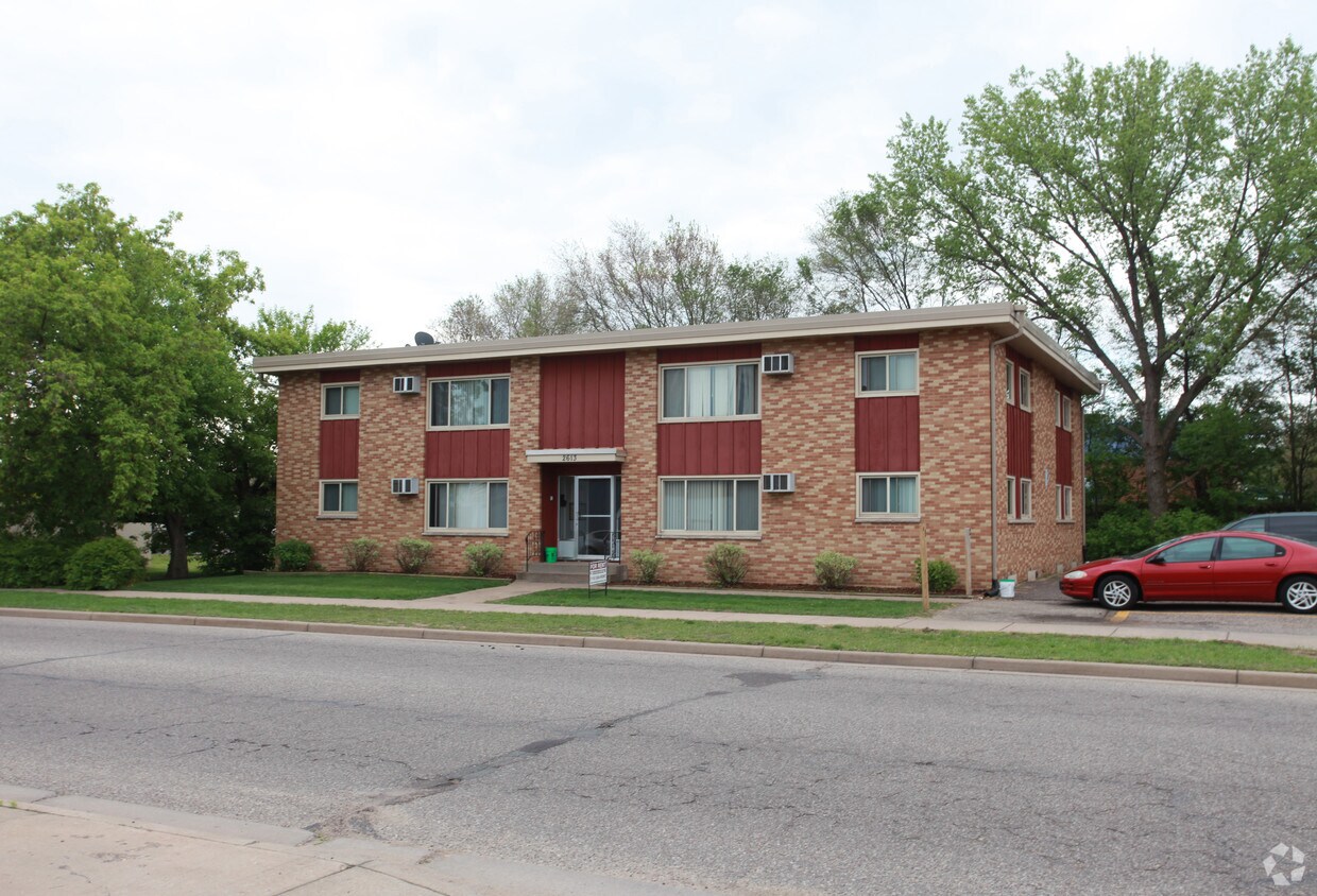 Building Photo - 2613 Skeels Ave