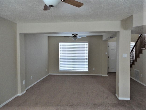 Foto del edificio - 8140 Waterbury Pl NW