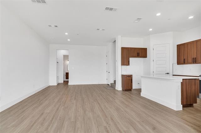 Building Photo - 3411 Sanjeev Dr