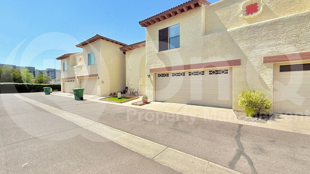 Foto principal - 5726 N 10th St