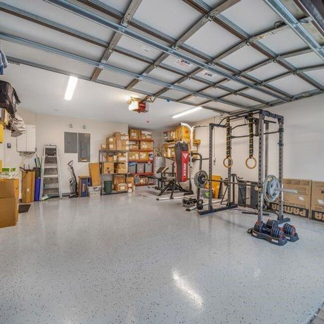 Foto del edificio - 1058 N Victoria Park Rd