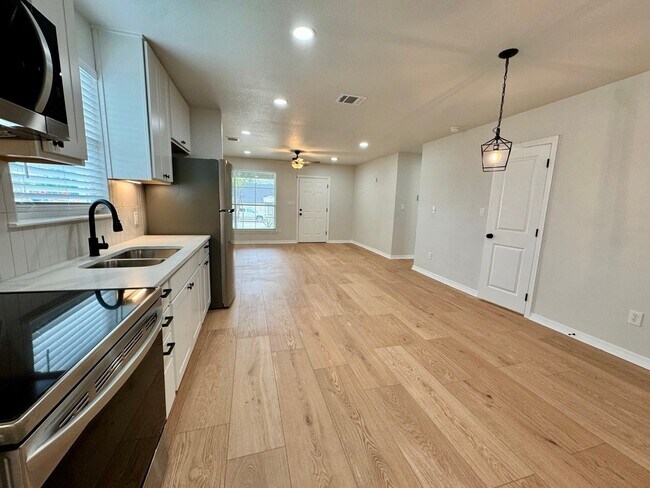 Foto del edificio - 806 S 23rd St