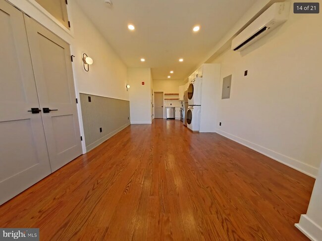 Foto del edificio - 1613 N 33rd St