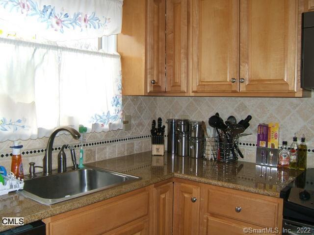 Building Photo - 27 Crows Nest Ln