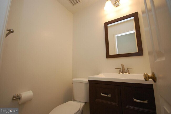 Building Photo - 4632 Old Dragon Path