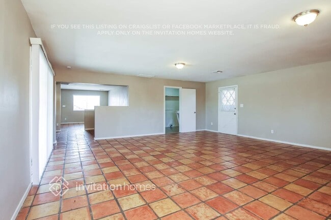 Building Photo - 8401 W Turney Ave
