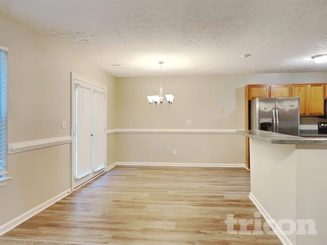 Foto del edificio - 335 Orleans Blvd