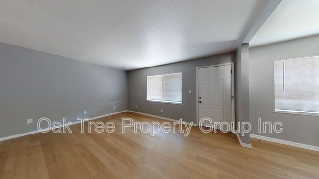Building Photo - 2858–2860 Brookdale Ave