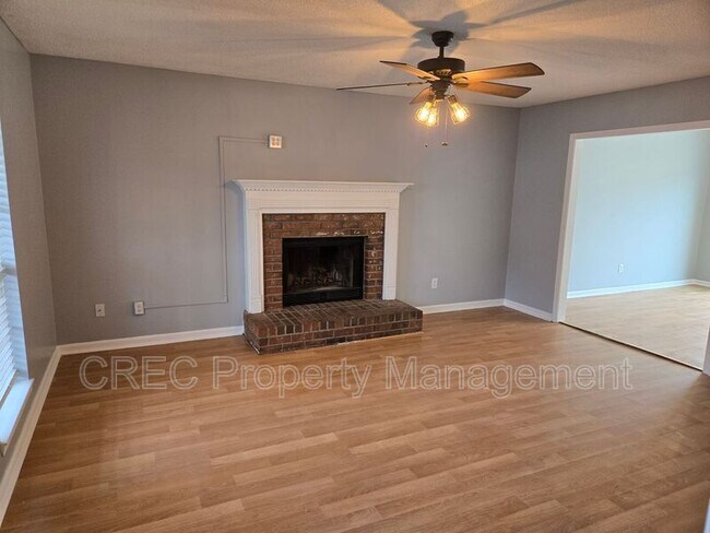 Foto del edificio - 3019 Woodington Pl