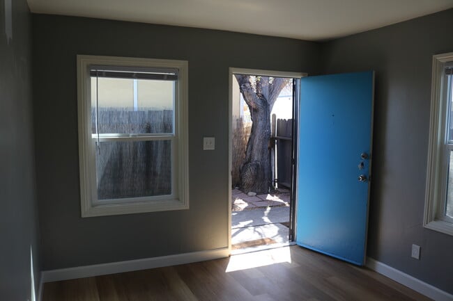 Building Photo - 4336 Wilson Ave