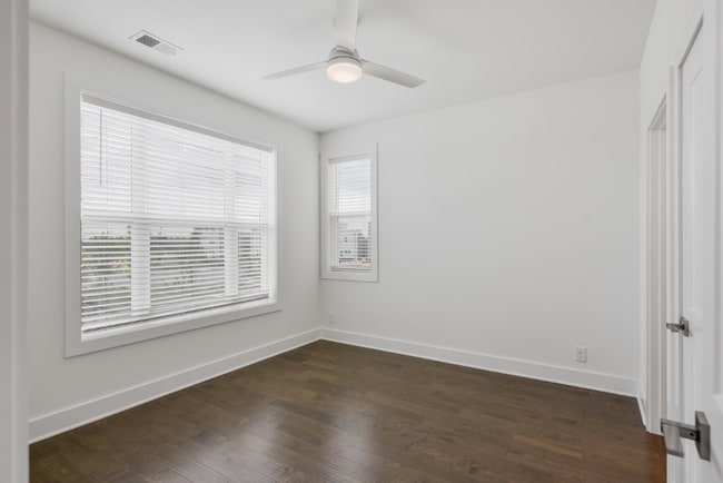 Building Photo - 516 Proximity Cir