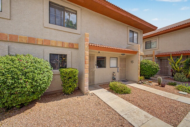 Building Photo - 12619 N La Montana Dr