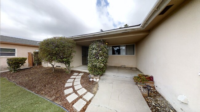 Building Photo - 5532 Mary Ln Dr