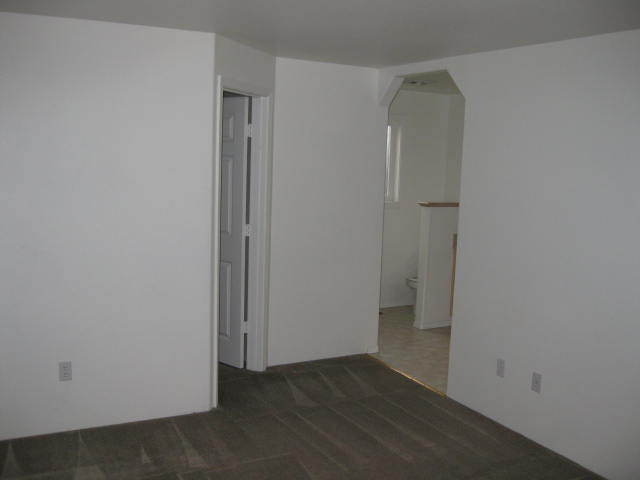Building Photo - Cozy Home for Rent