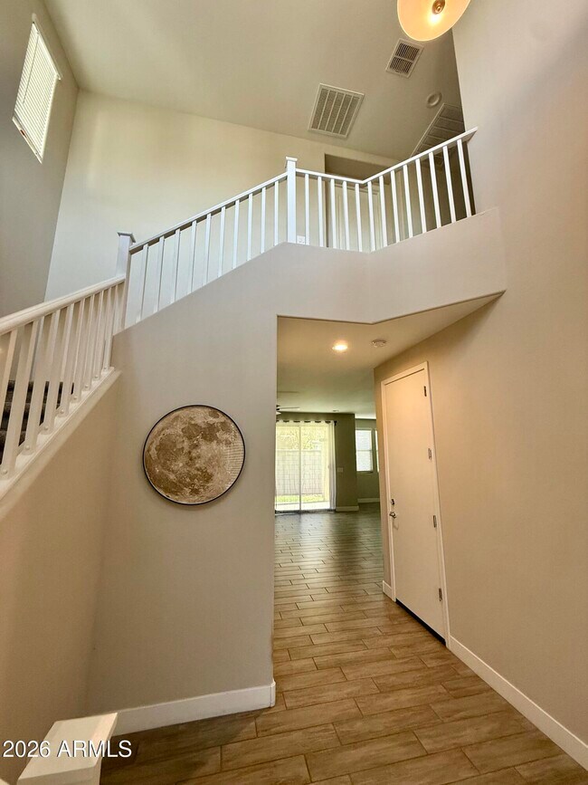 Building Photo - 1099 S Peden Dr