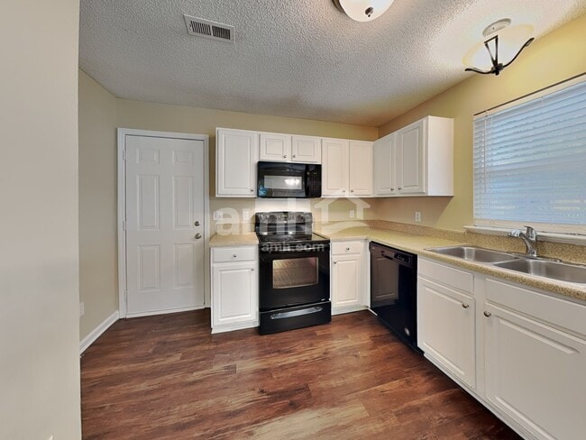 Building Photo - 5308 Mallard Grove Dr