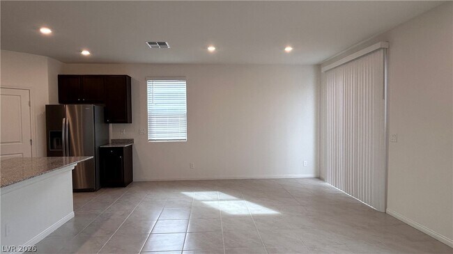 Building Photo - 10199 Glowing Amber St