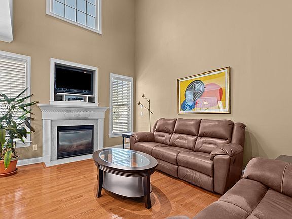 Building Photo - Build Equity While Leasing - Lease and Own...