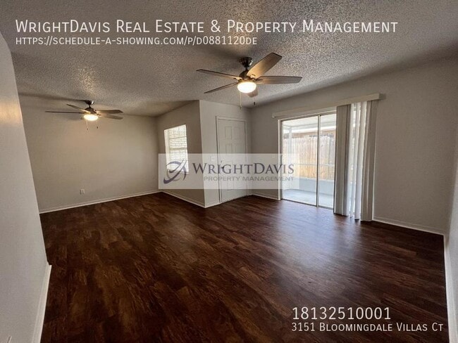 Foto del edificio - 3151 Bloomingdale Villas Ct