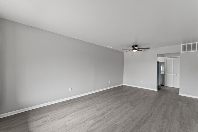 Building Photo - Masonic Estates