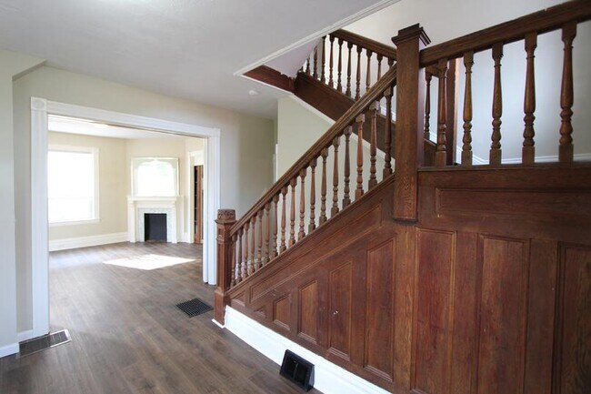 Foto del edificio - 3133 Churchview Ave