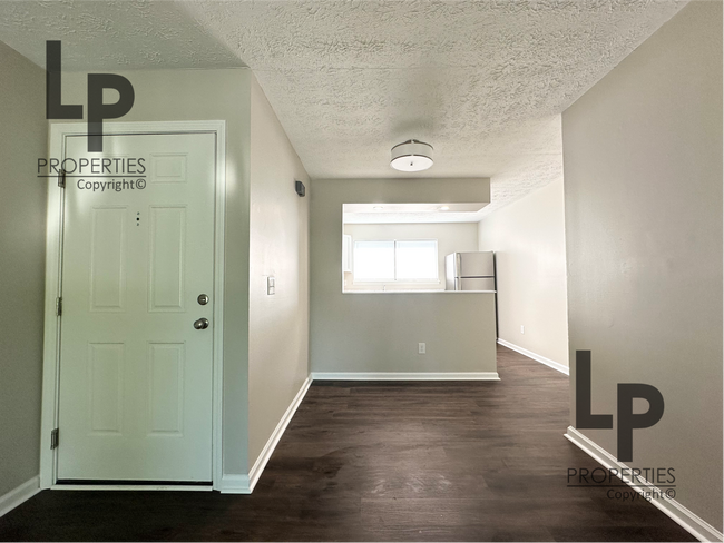 Building Photo - 2825 Snow Rd