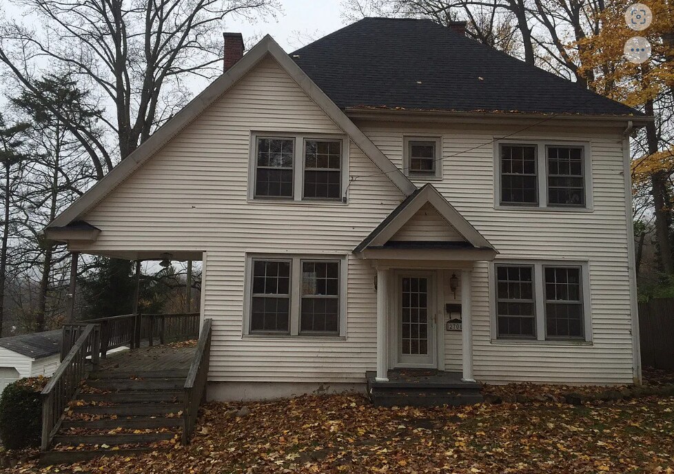 Primary Photo - 2705 Valley View Ave