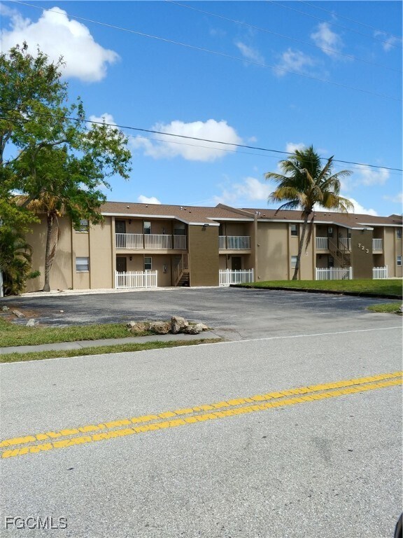 Foto del edificio - 723 SE 10th St