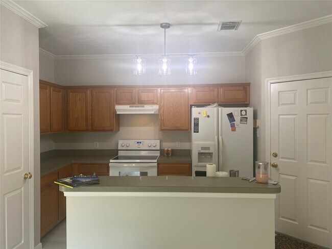 Foto del edificio - 15330 Geral Ln