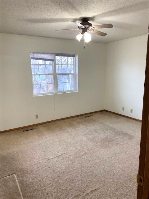 Primary Photo - 442 Ferry St