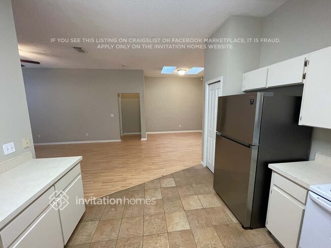 Building Photo - 1900 Woodcut Dr