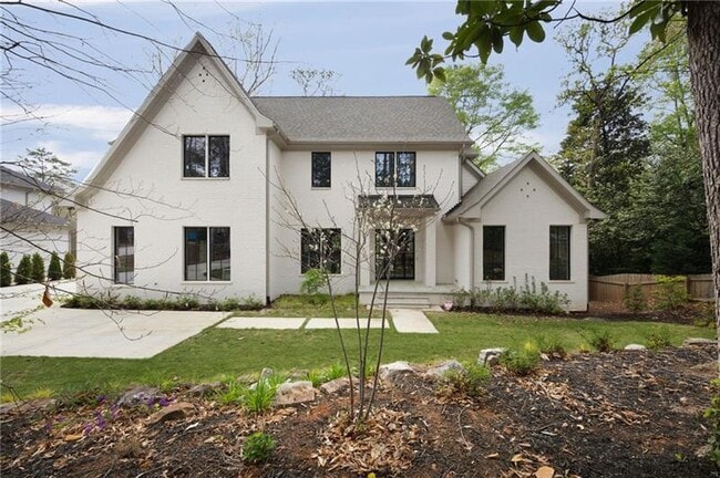 Foto del edificio - 1074 Moores Mill Rd NW