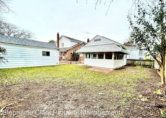 Building Photo - 2 br, 1 bath House - 145 West Lorengo Avenue