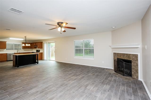 Foto del edificio - 7153 Little Mohican Dr