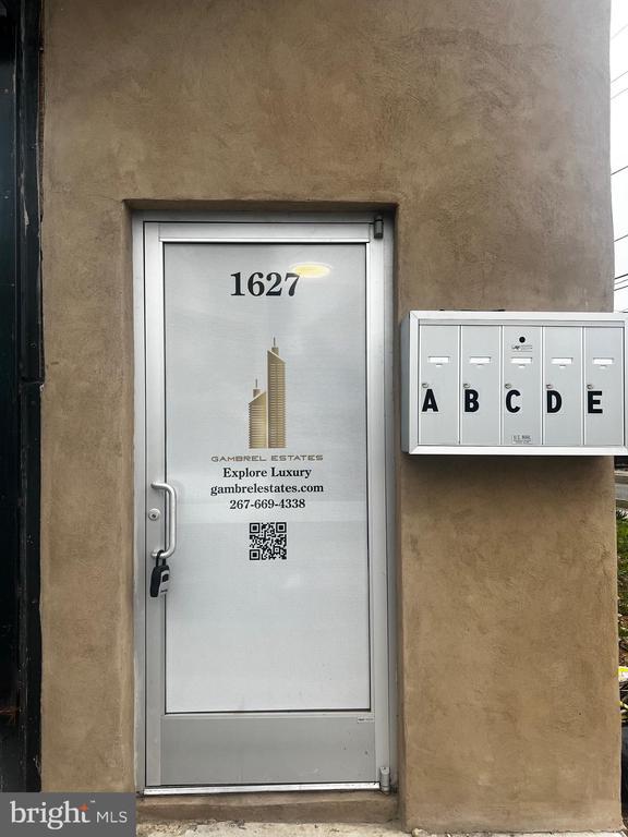 Foto principal - 1627 Orthodox St