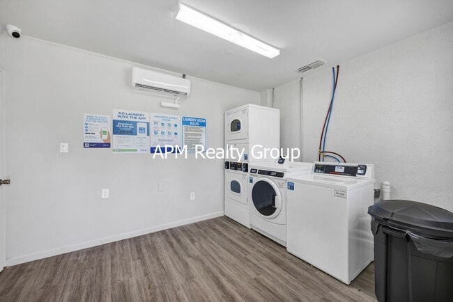 Building Photo - Convenient and Affordable